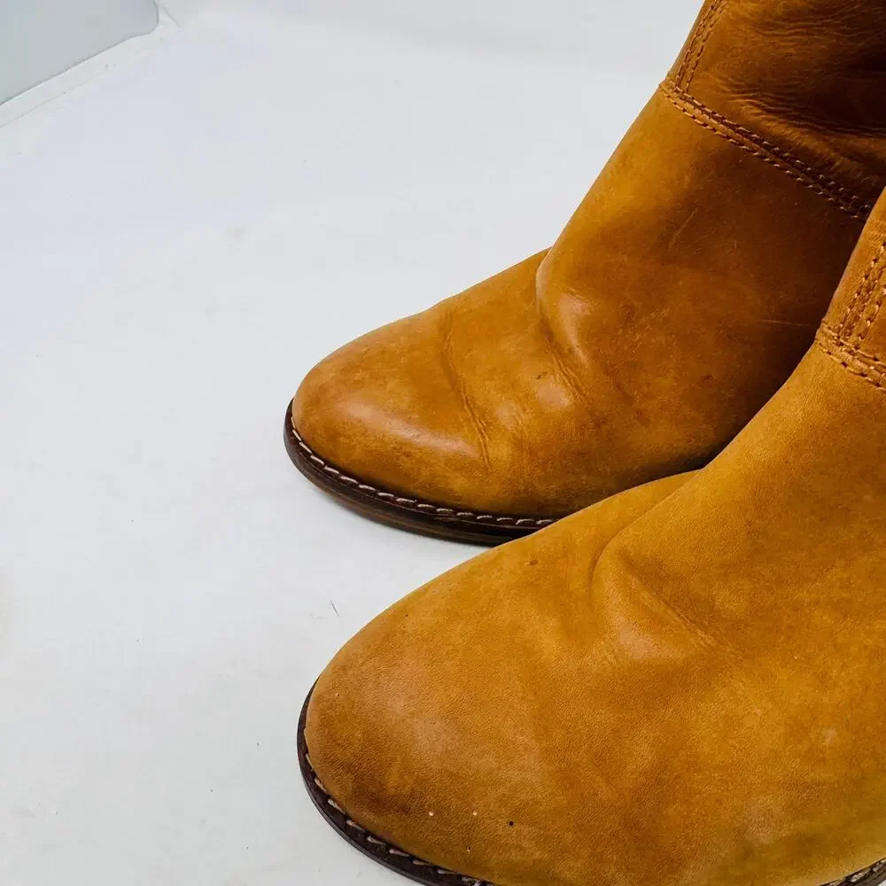 Frye Cara Short Ankle Boots Tan Leather Stacked Heel Western Style Size‎ 7M